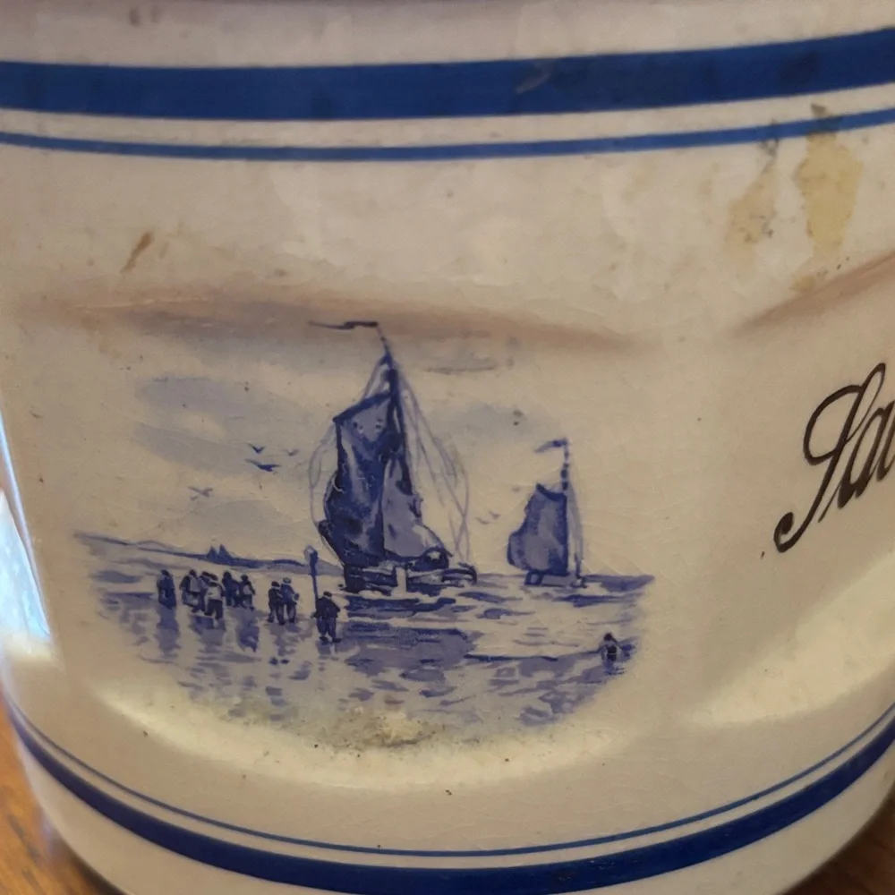Vintage Ceramic Salt Box with Wooden Lid - Picture 5 of 9